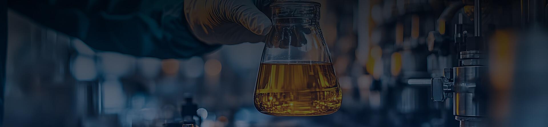 ساخت و تجهیز آزمایشگاه نفتی